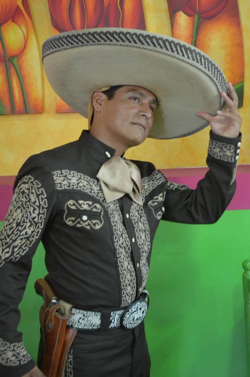 Pedro im traditionellen Charro-Anzug mit Sombrero